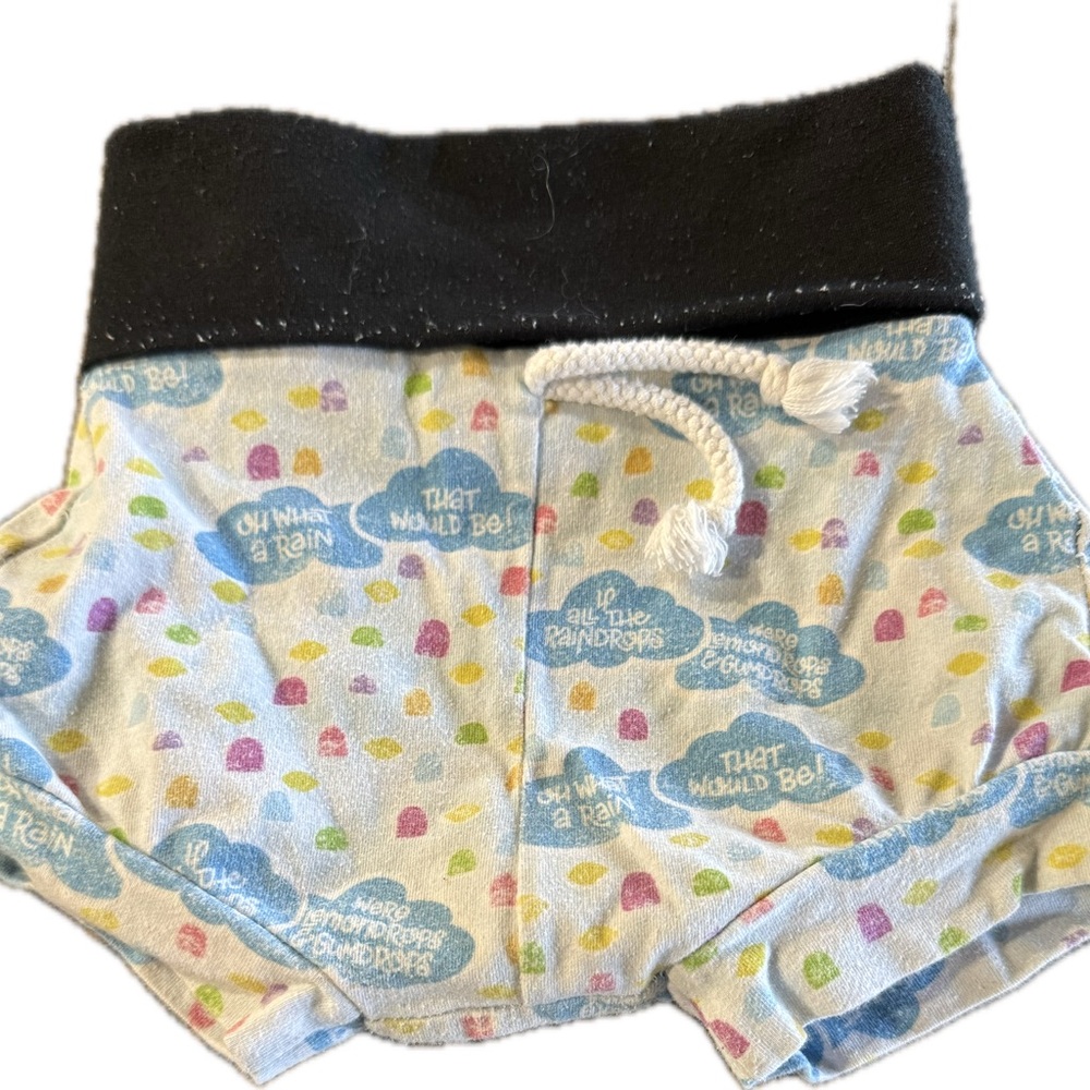 Hazel Bleu Kids Cloud Print Shorts - Black and Blue